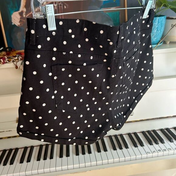 H&M Black and White Polka Dot High Waist Shorts 10 - Picture 10 of 15